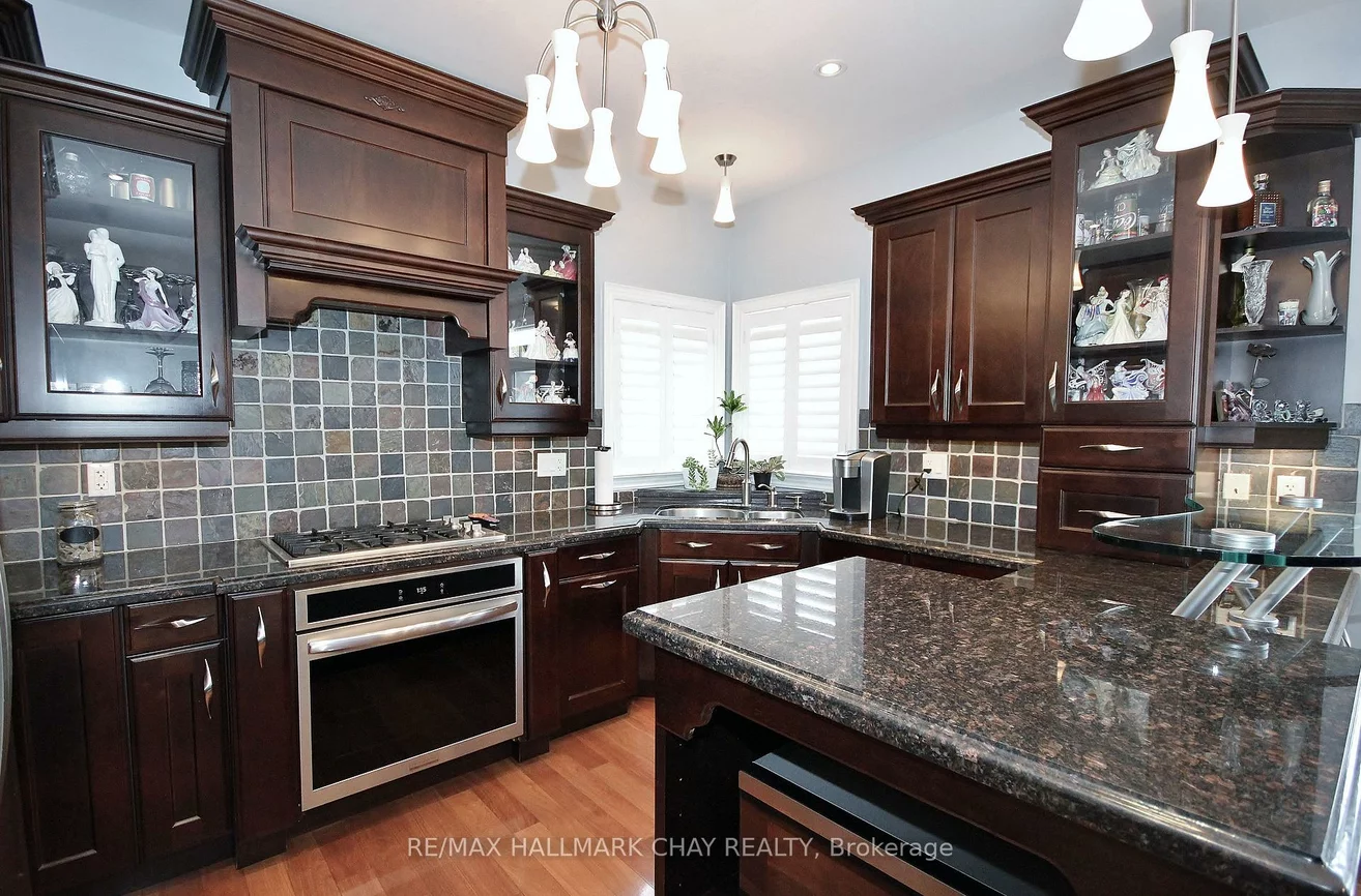 1185, Mitchell, Alcona, Innisfil