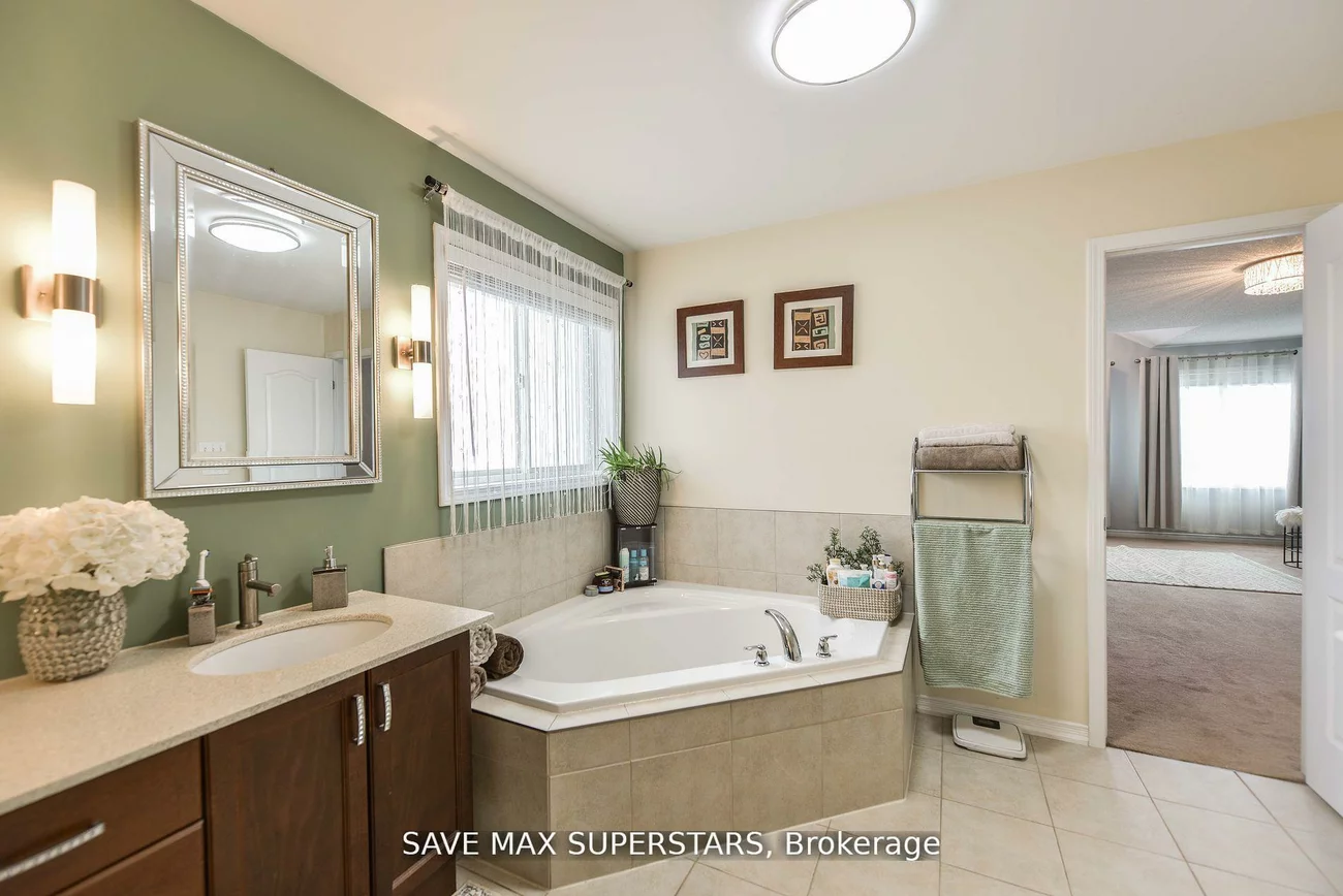 1246, LESLIE, Alcona, Innisfil