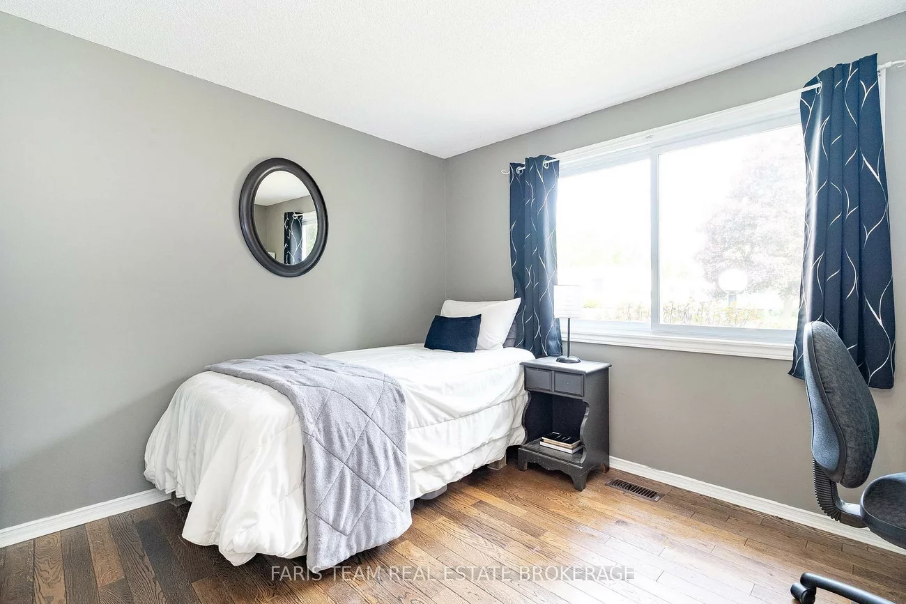 81, Corner Brook, Alcona, Innisfil