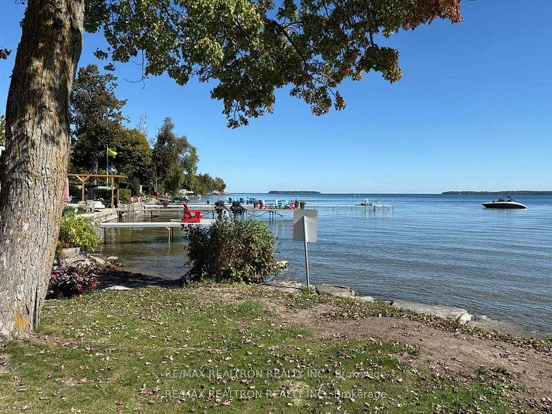 911, Vicrol, Alcona, Innisfil