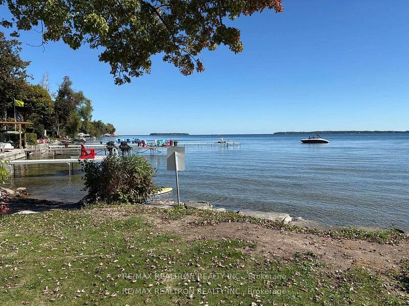 911, Vicrol, Alcona, Innisfil