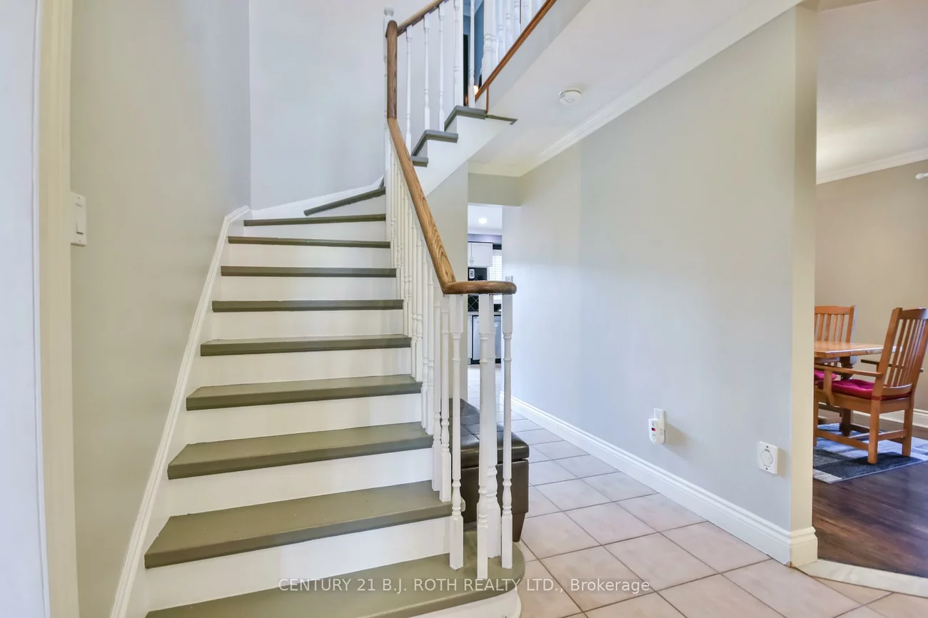 1327, Vincent, Alcona, Innisfil