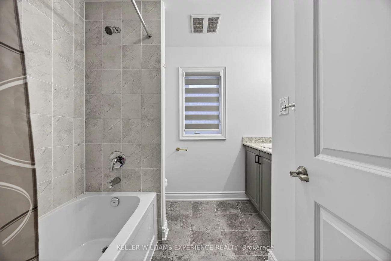 1606, Rizzardo, Alcona, Innisfil