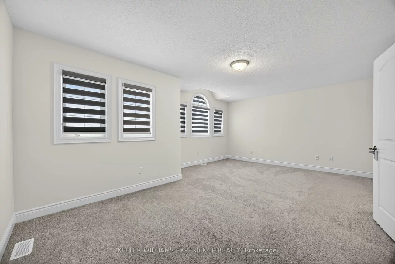 1606, Rizzardo, Alcona, Innisfil