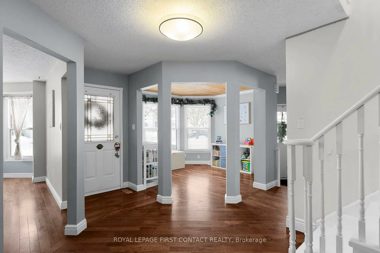 950, Linden, Alcona, Innisfil