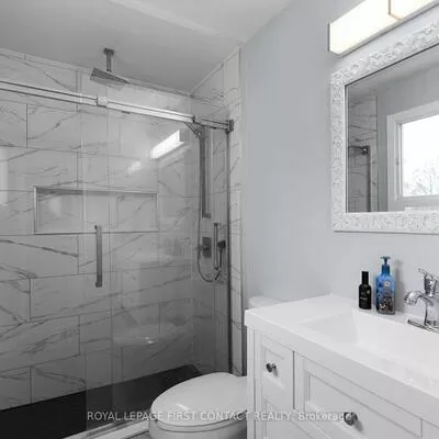 950, Linden, Alcona, Innisfil