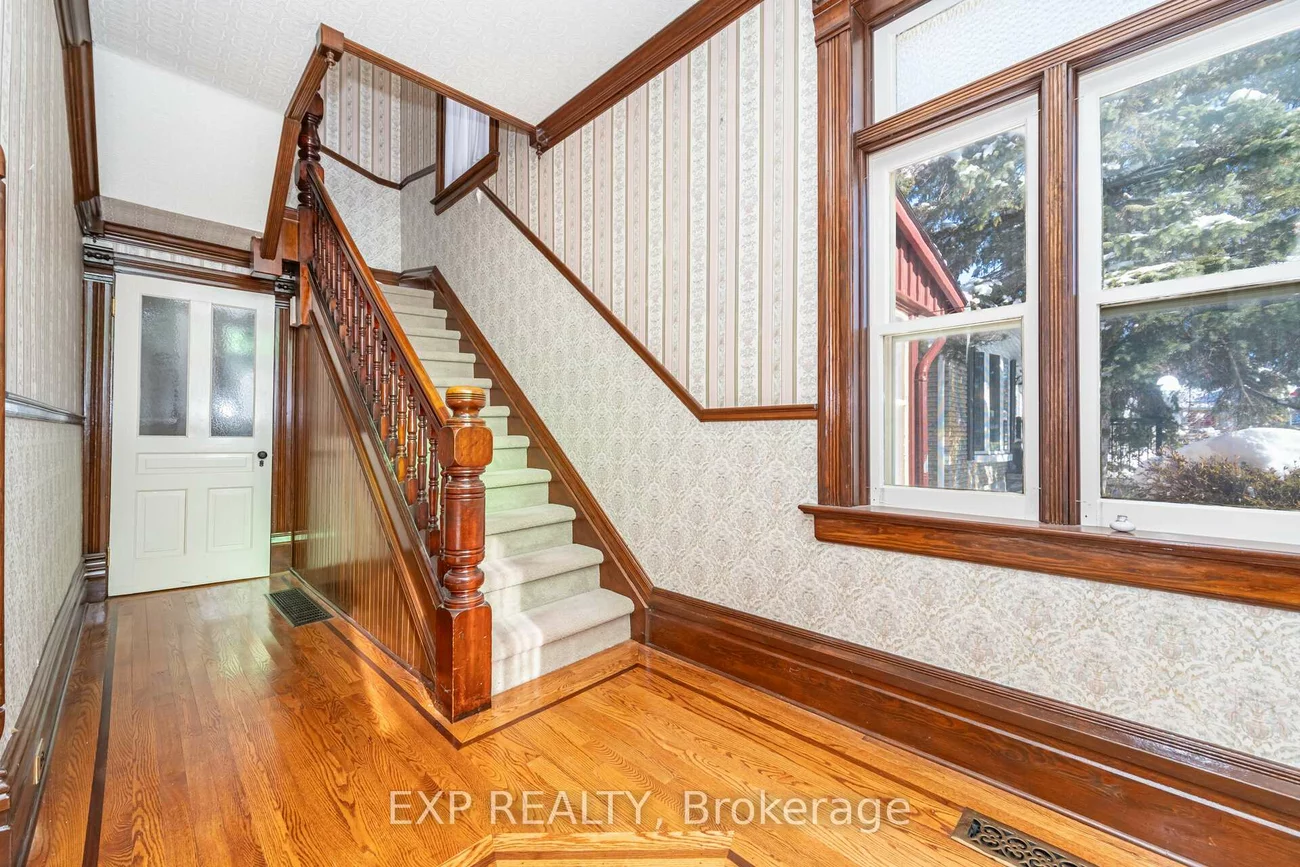 28, Queen, Cookstown, Innisfil