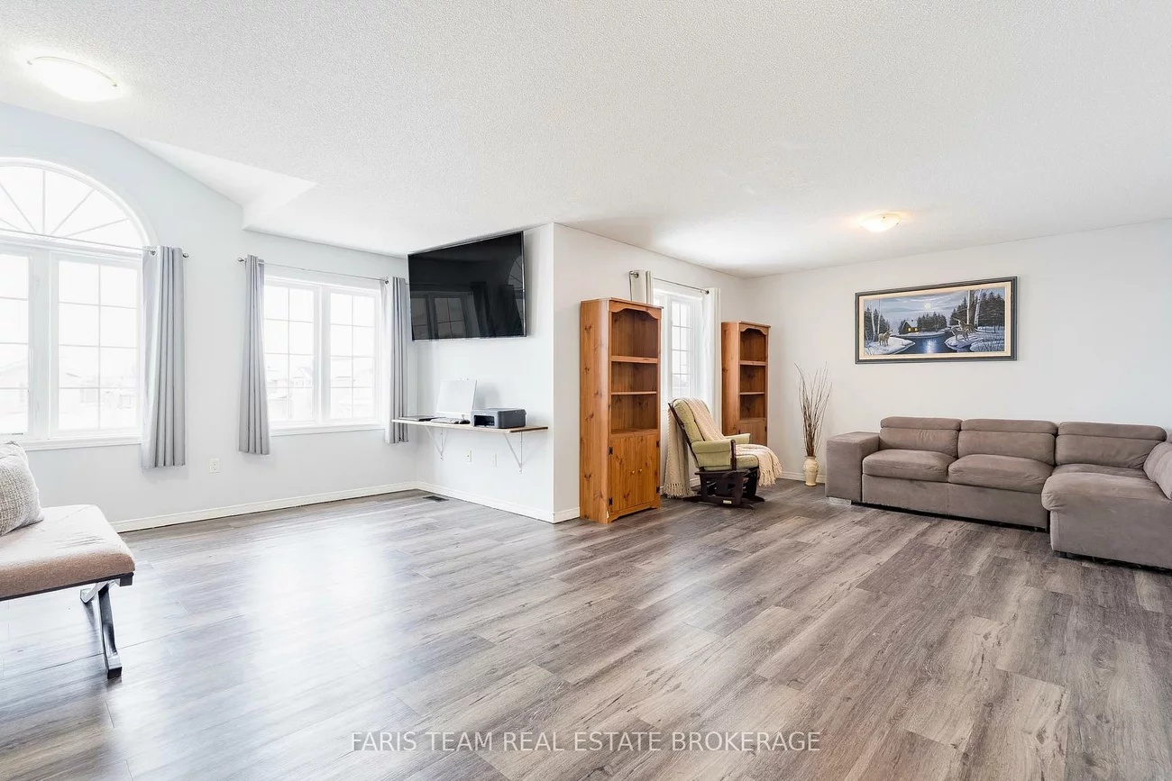 1373, Hunter, Alcona, Innisfil