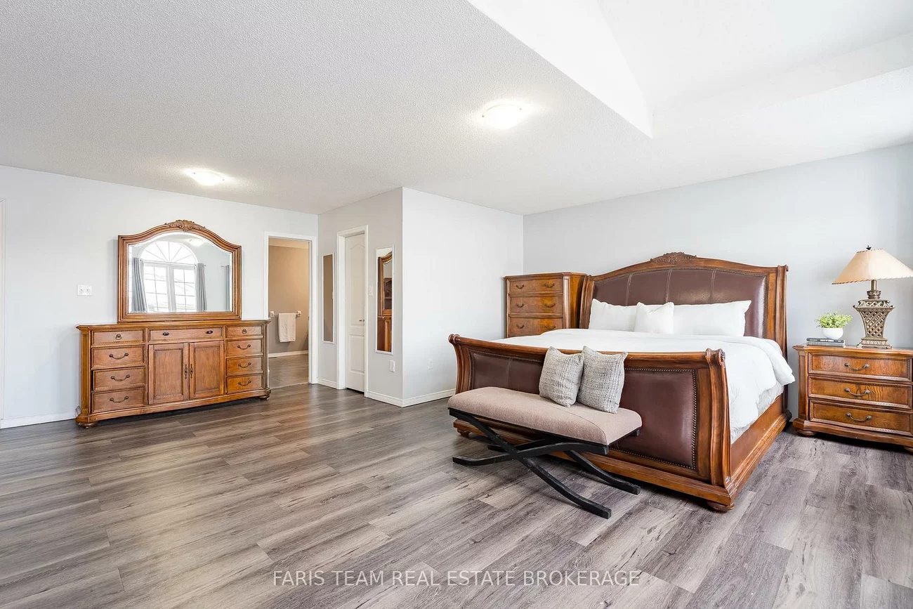 1373, Hunter, Alcona, Innisfil