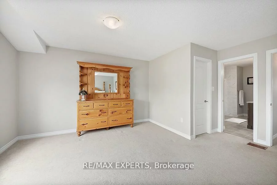 2104, Galloway, Alcona, Innisfil