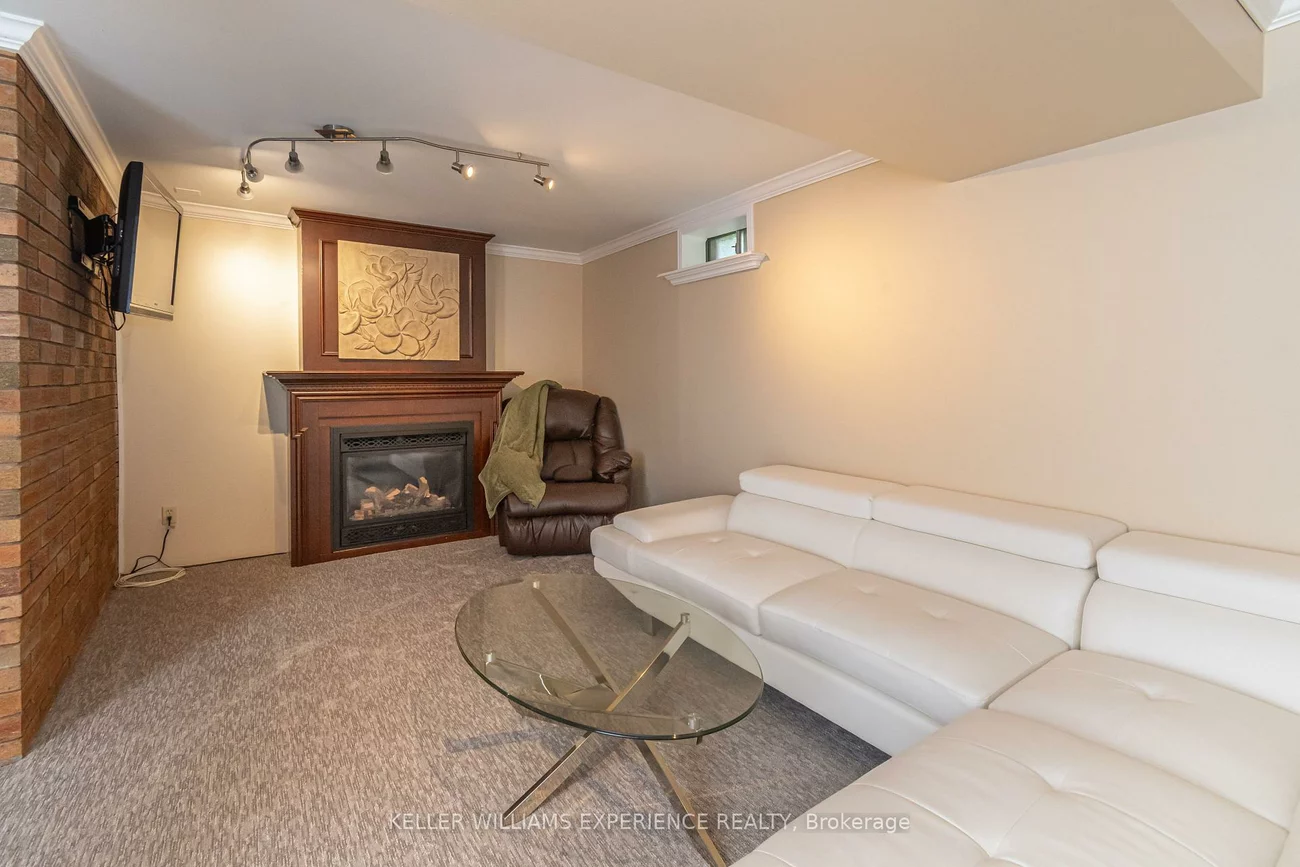 1053, Westmount, Alcona, Innisfil