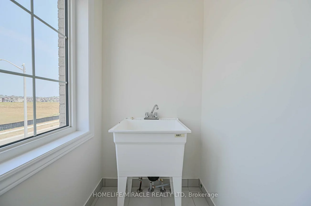 1155, Cole, Alcona, Innisfil