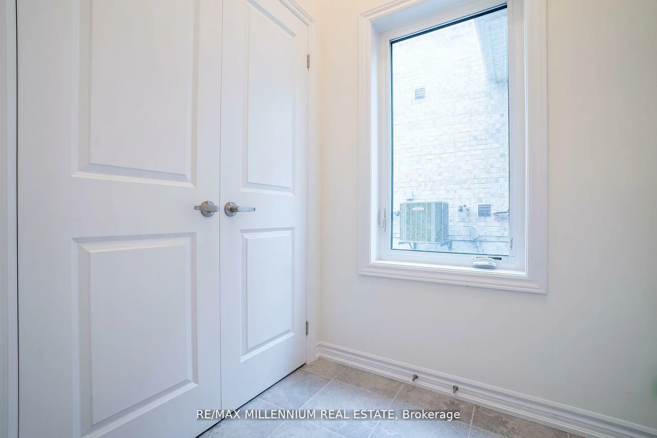 1640, Corsal, Alcona, Innisfil