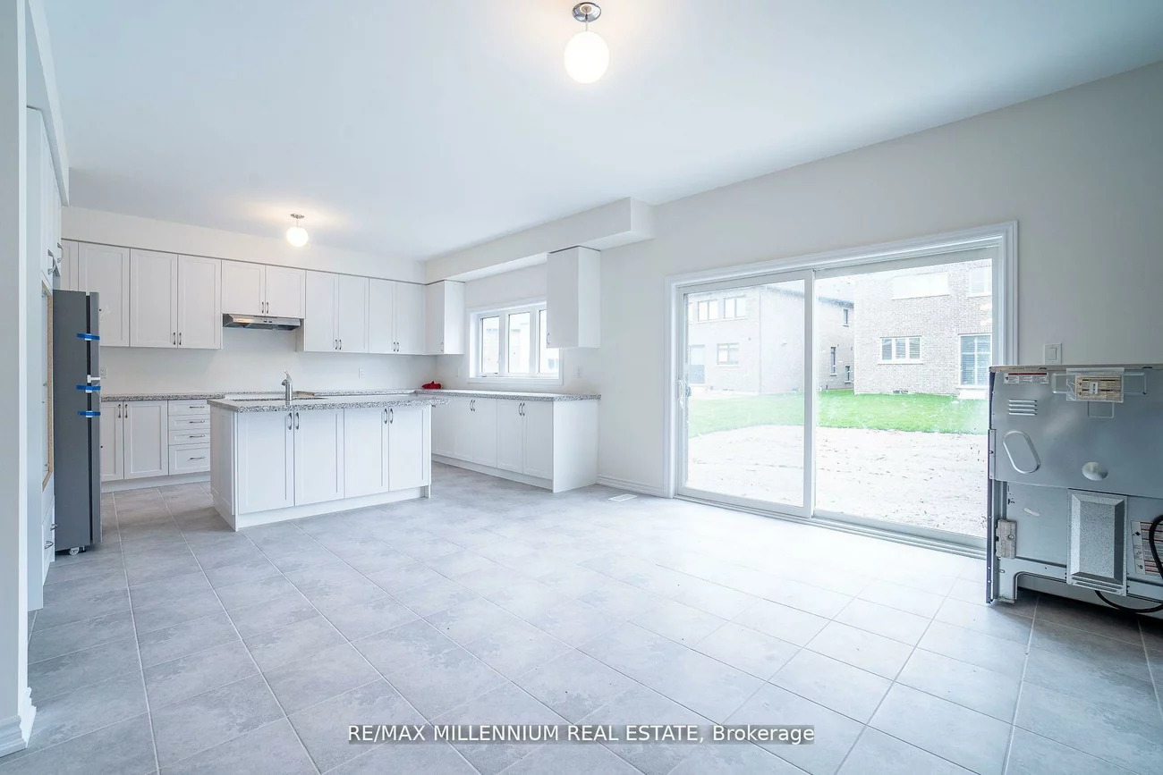 1640, Corsal, Alcona, Innisfil