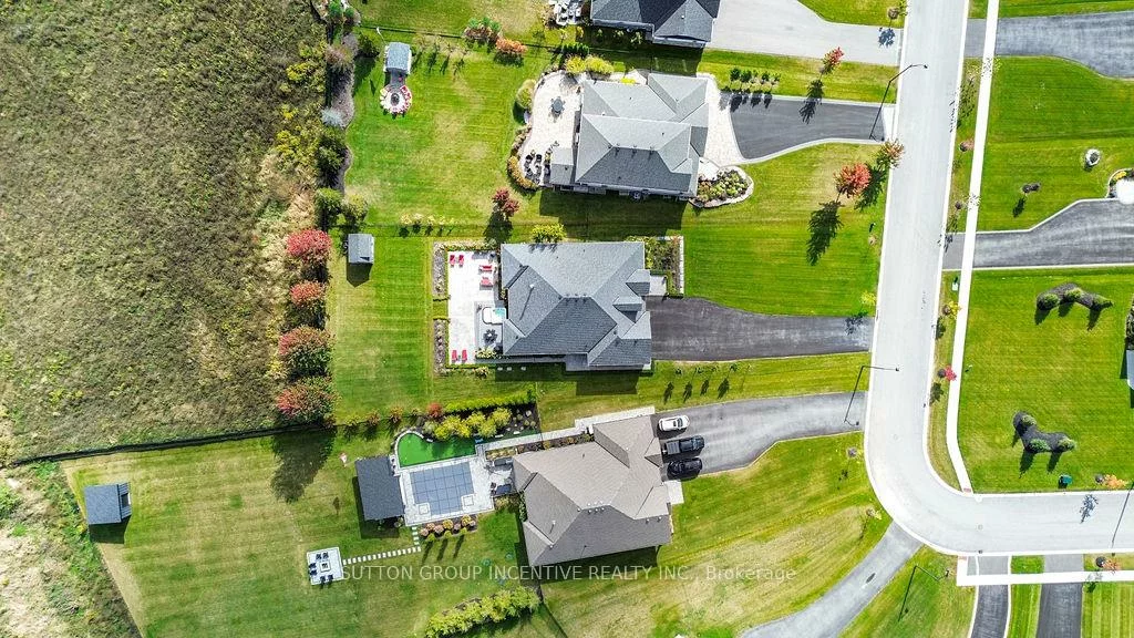 327, Sunnybrae, Stroud, Innisfil