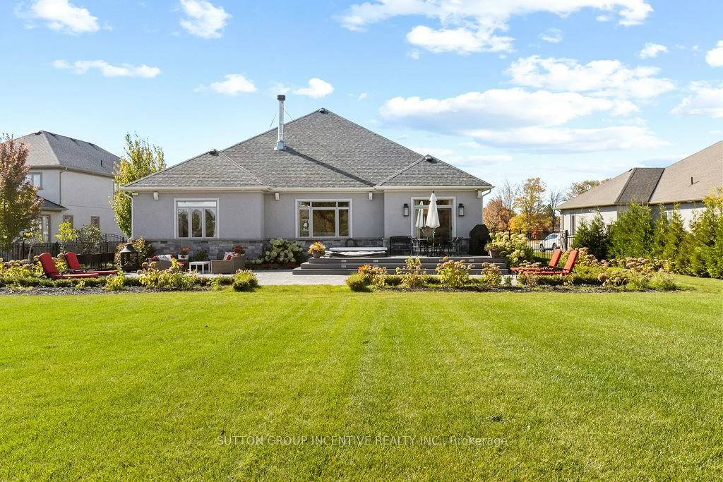 327, Sunnybrae, Stroud, Innisfil