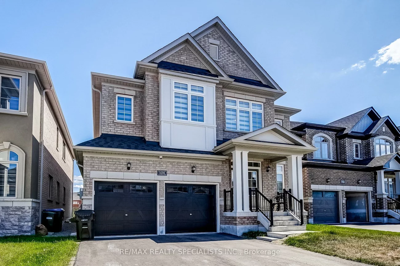 1698, Corsal, Alcona, Innisfil