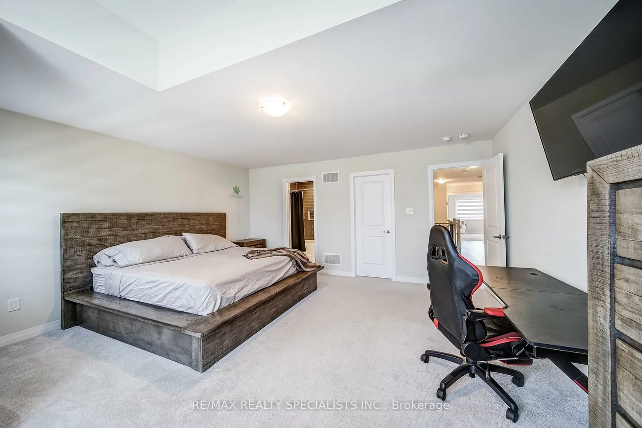 1698, Corsal, Alcona, Innisfil