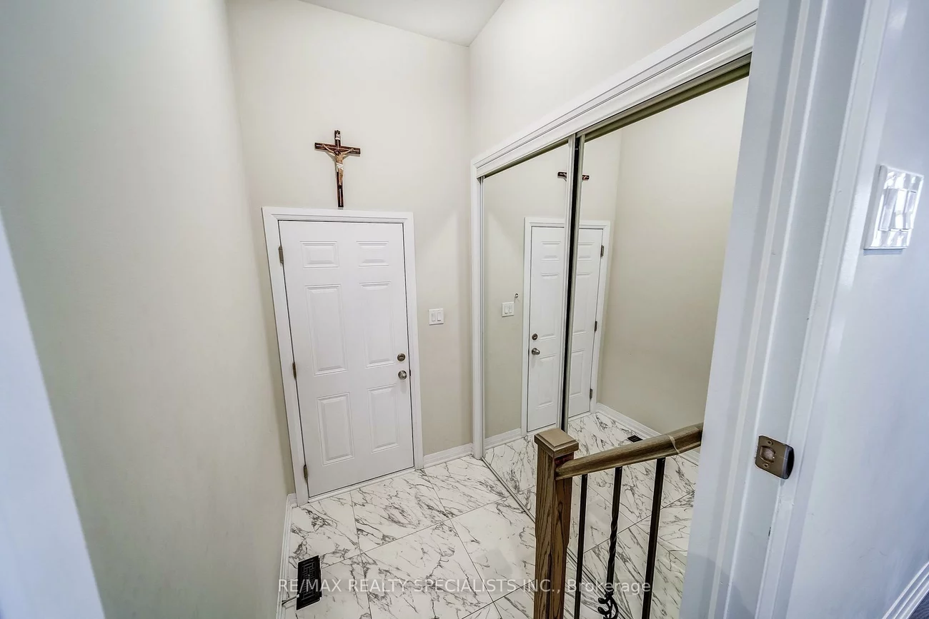 1698, Corsal, Alcona, Innisfil