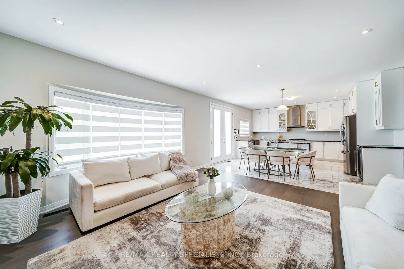 1698, Corsal, Alcona, Innisfil