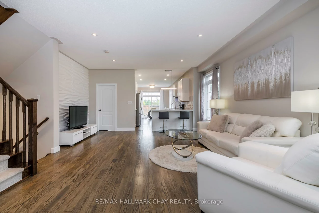 1300, Hunter, Alcona, Innisfil