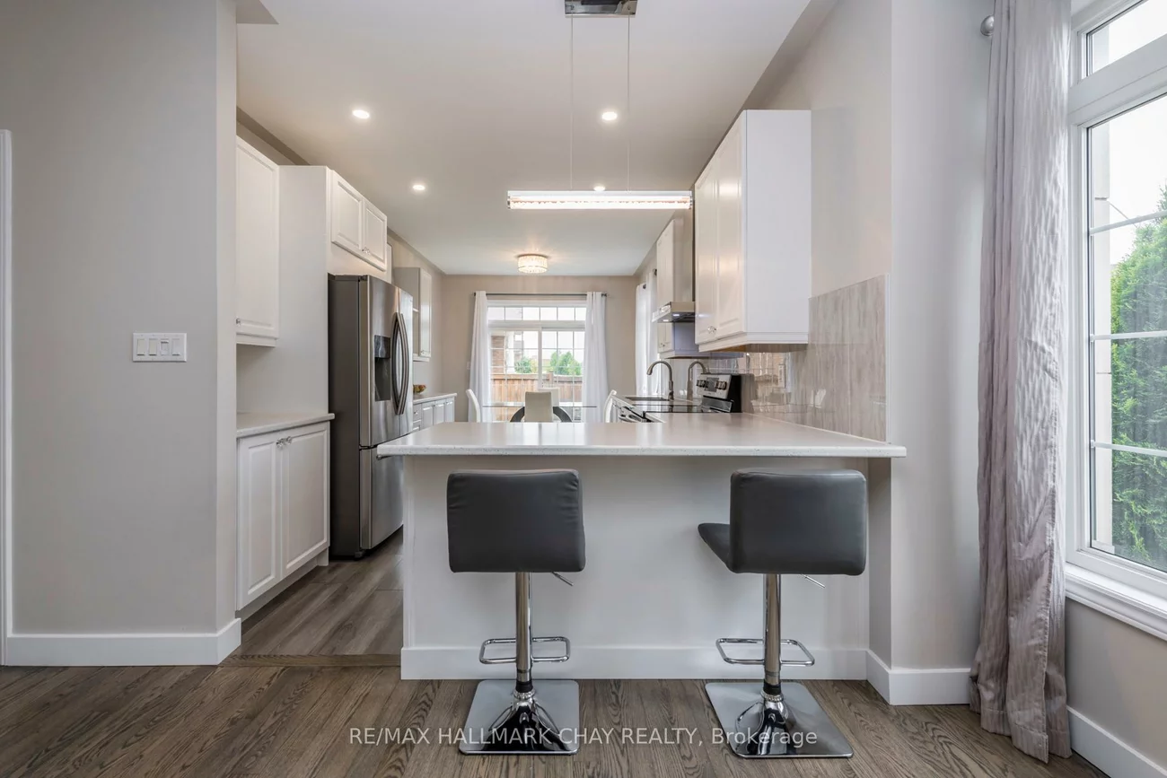 1300, Hunter, Alcona, Innisfil