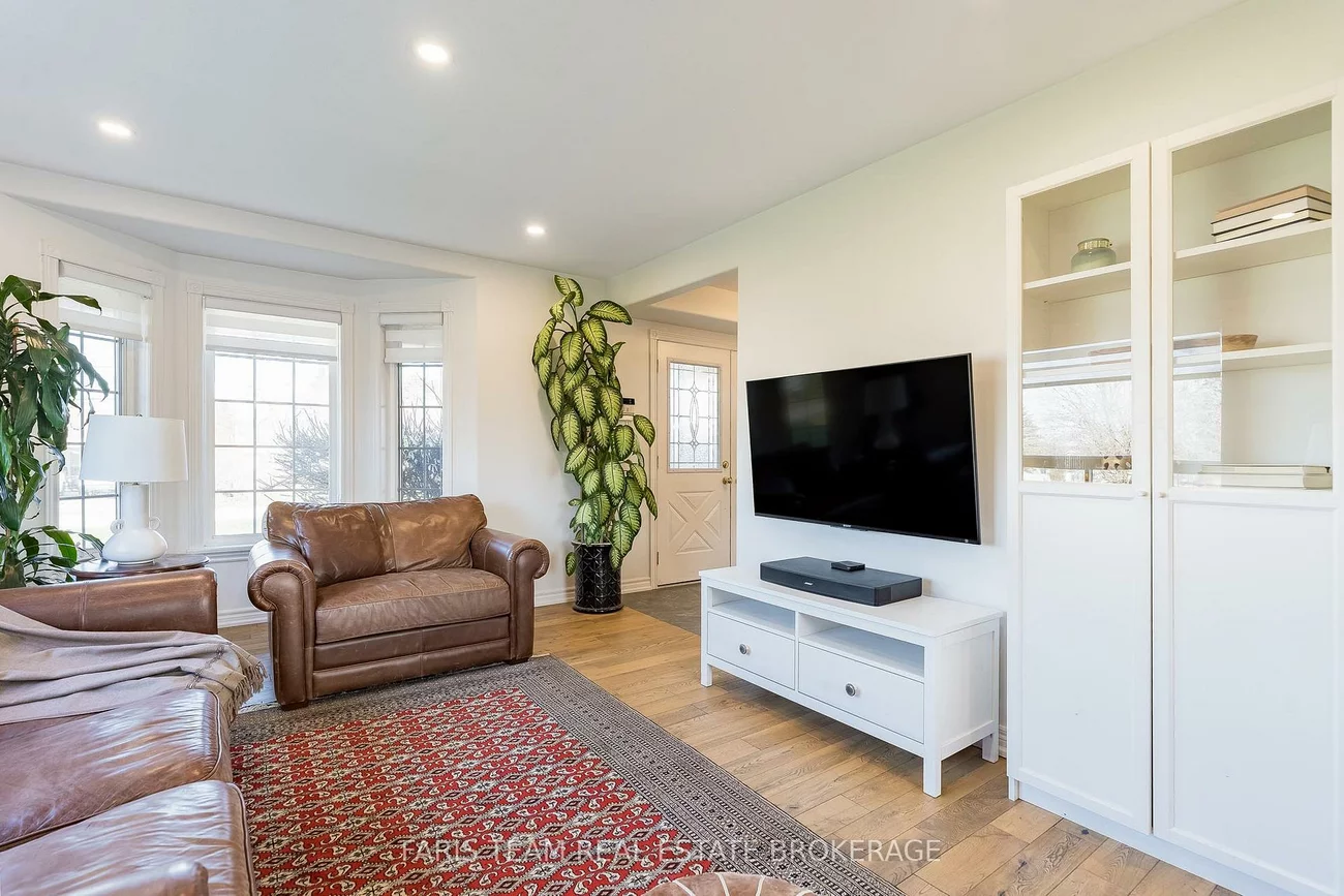 2040, Lea, Alcona, Innisfil