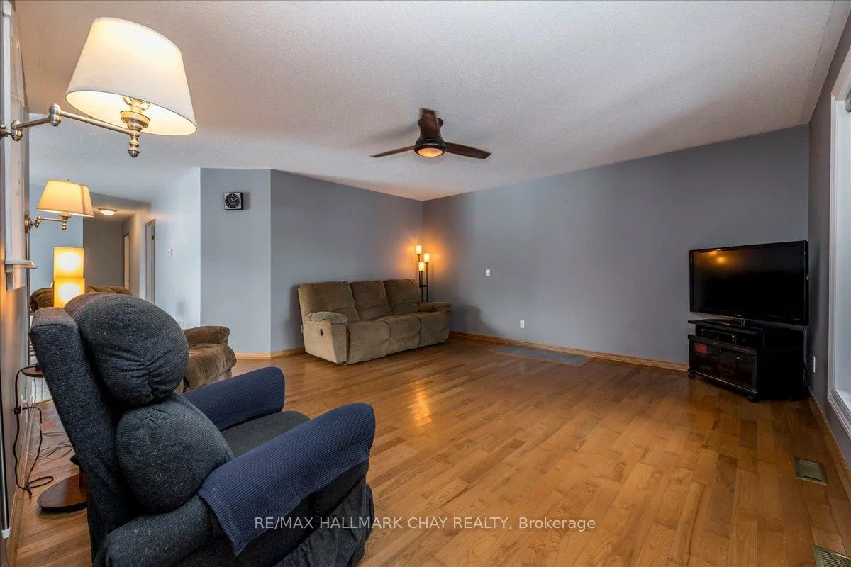 2286, 25th, Alcona, Innisfil