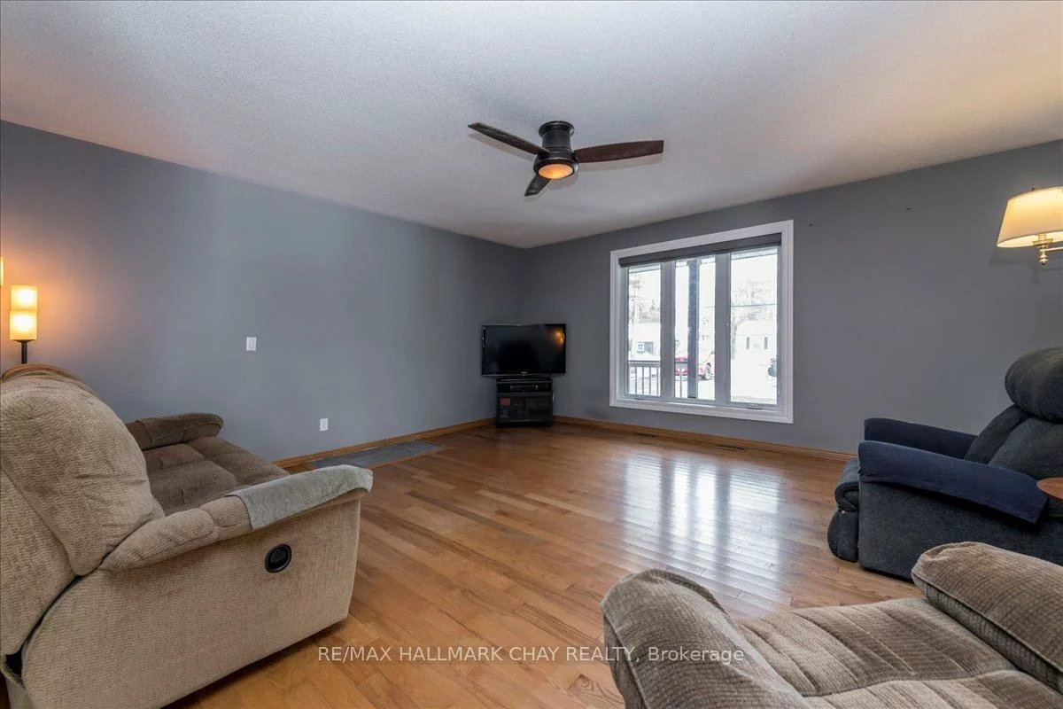 2286, 25th, Alcona, Innisfil