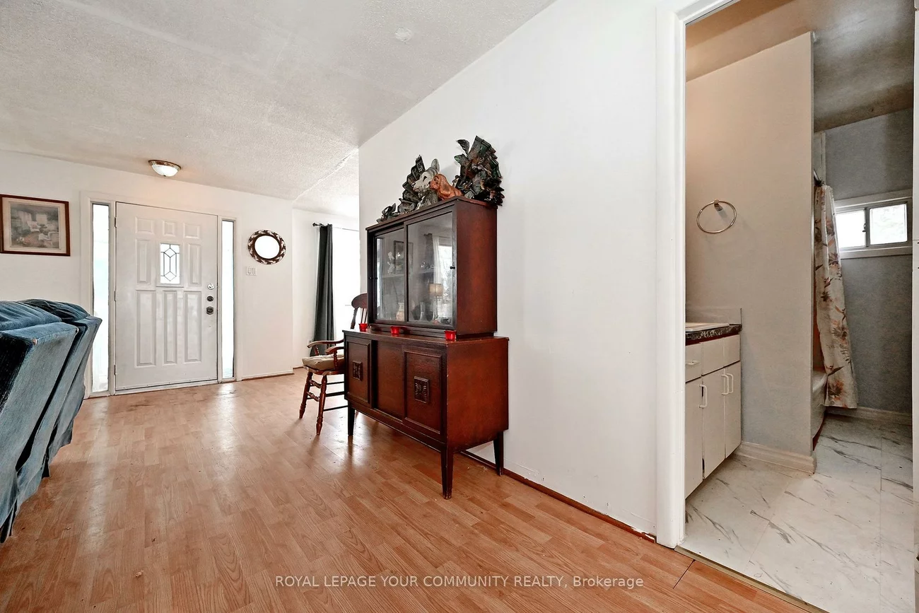 704, Hastings, Alcona, Innisfil