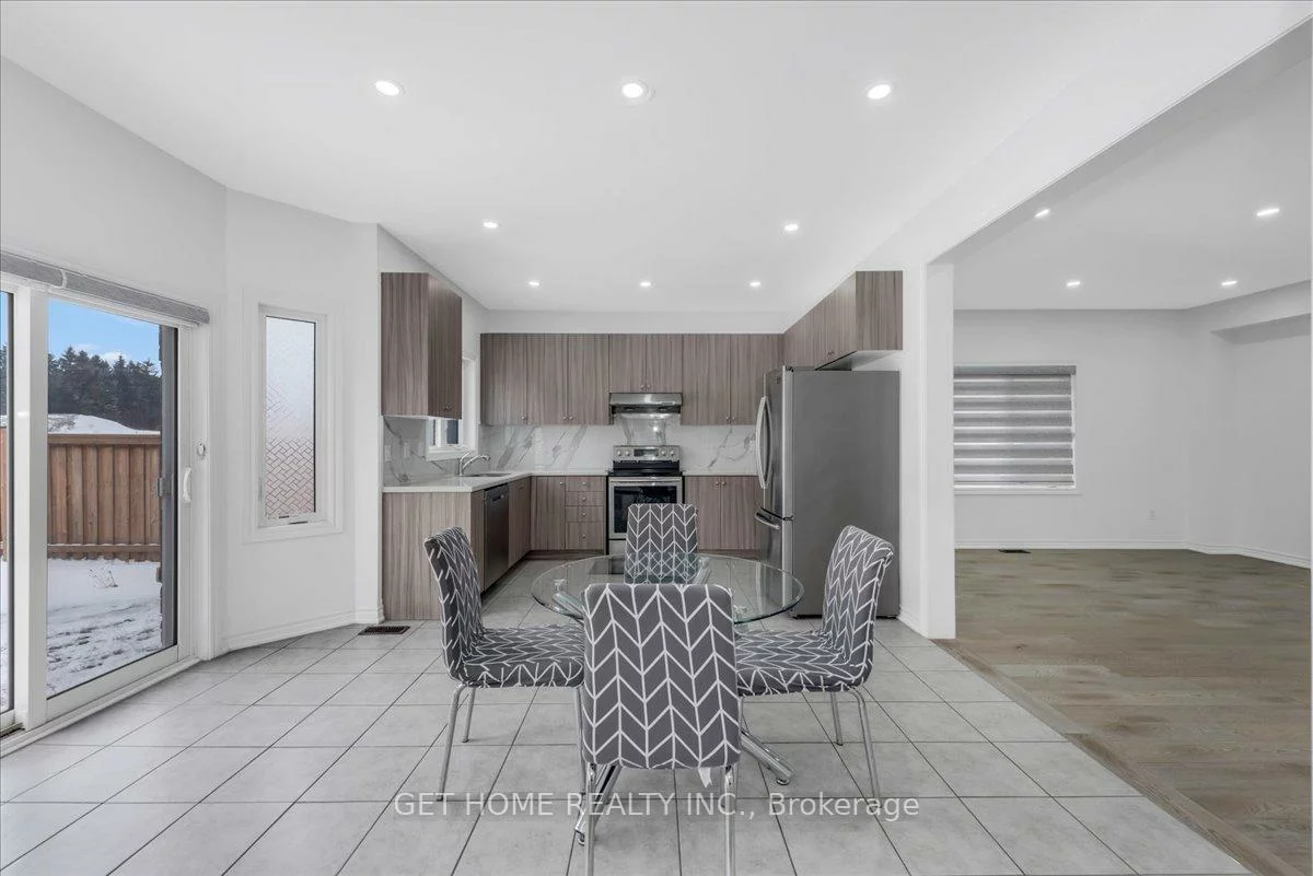 1252, Peelar, Lefroy, Innisfil