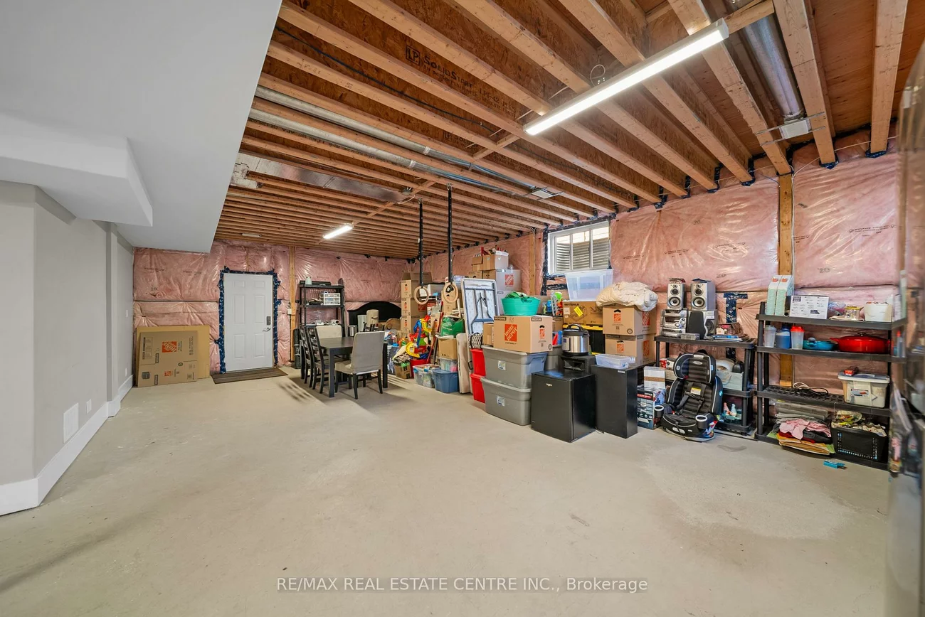 303, Sunnybrae, Stroud, Innisfil