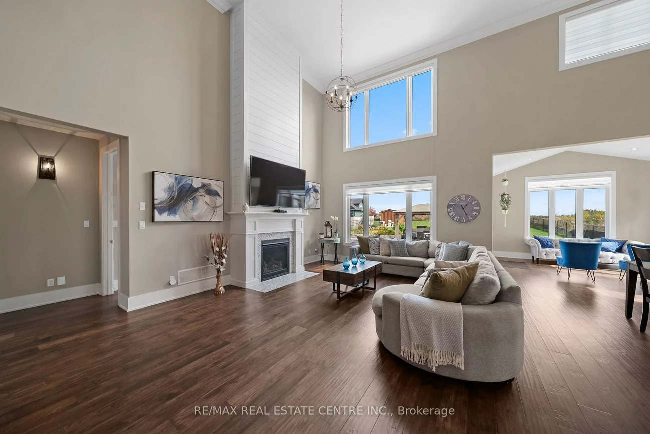 303, Sunnybrae, Stroud, Innisfil