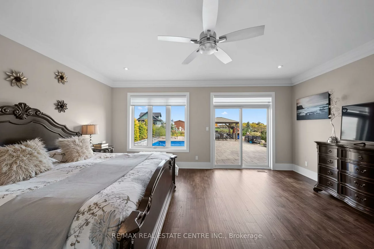 303, Sunnybrae, Stroud, Innisfil