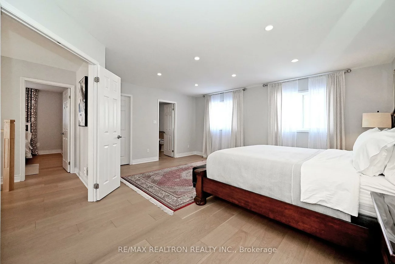 1128, Corrie, Alcona, Innisfil