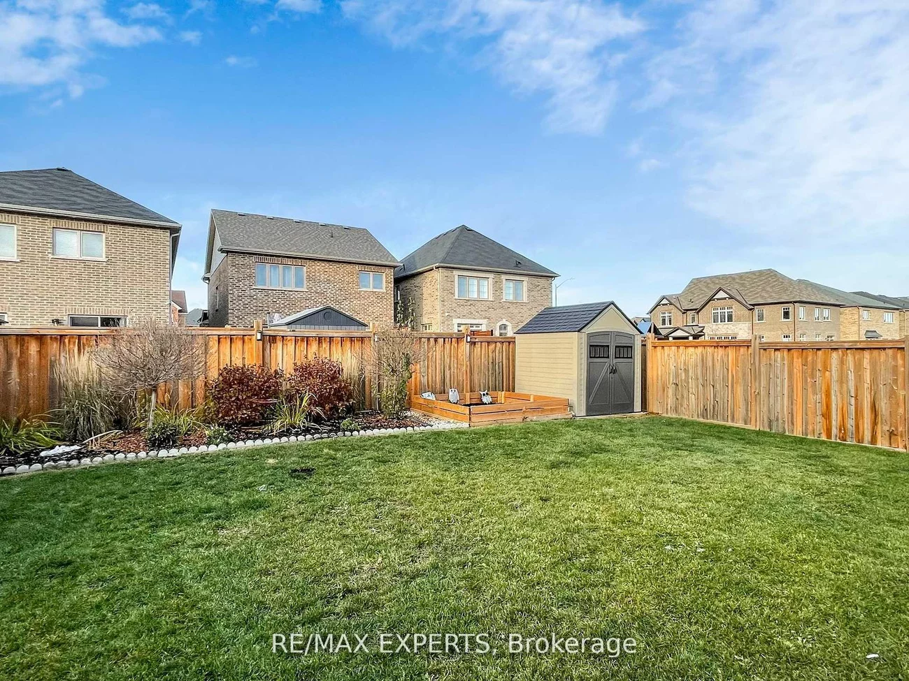 1002, Cole, Alcona, Innisfil