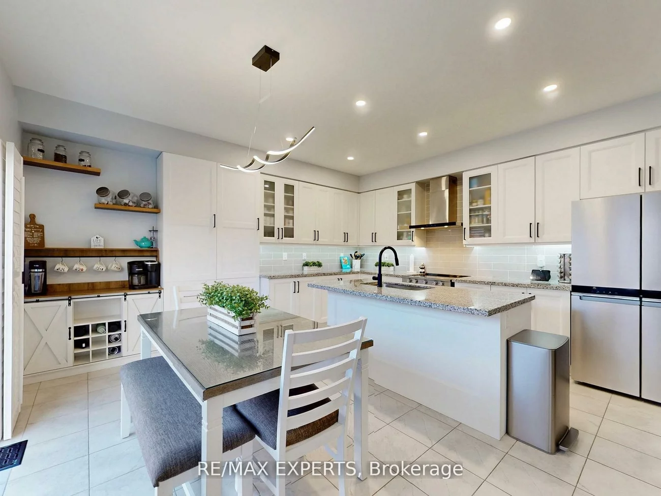 1002, Cole, Alcona, Innisfil