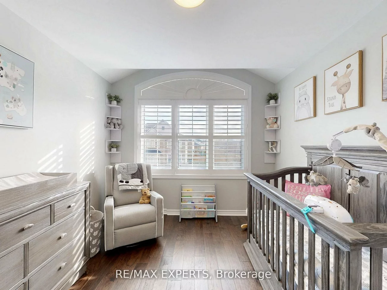 1002, Cole, Alcona, Innisfil