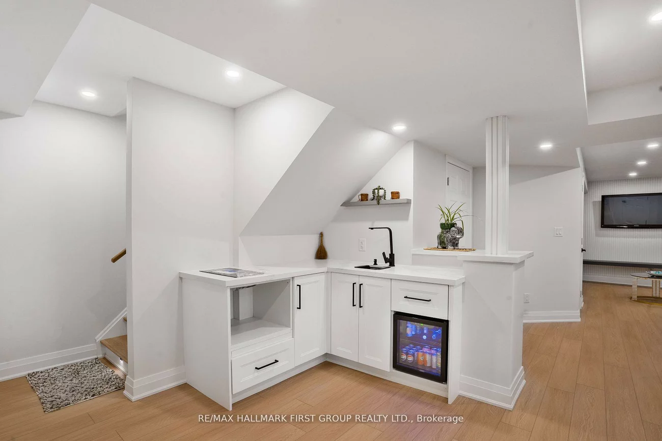 1117, Kell, Alcona, Innisfil