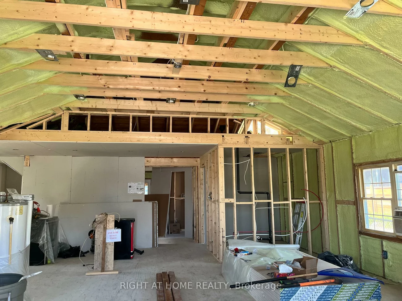 412, Limerick, Churchill, Innisfil