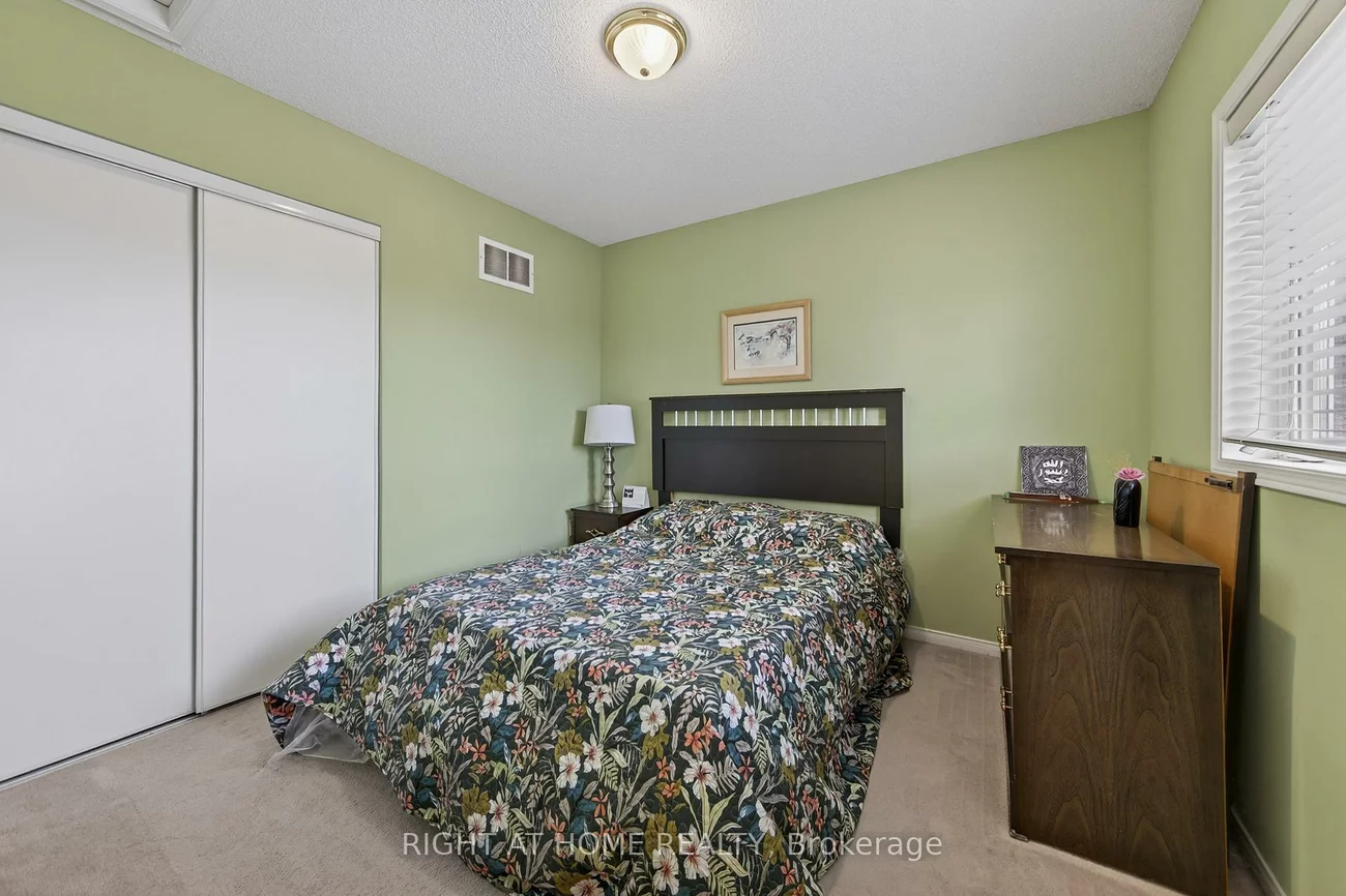 1338, Vincent, Alcona, Innisfil