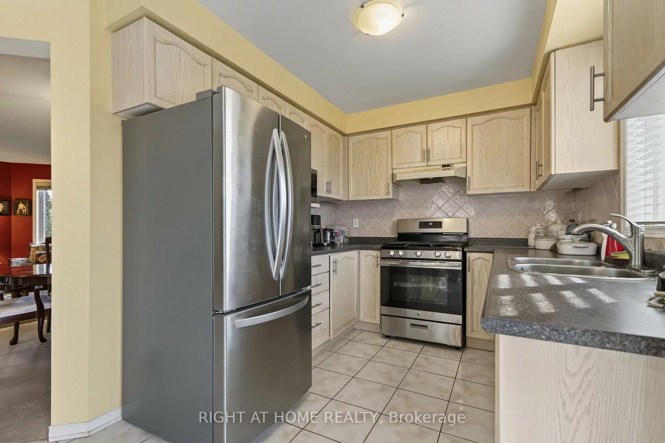 1338, Vincent, Alcona, Innisfil