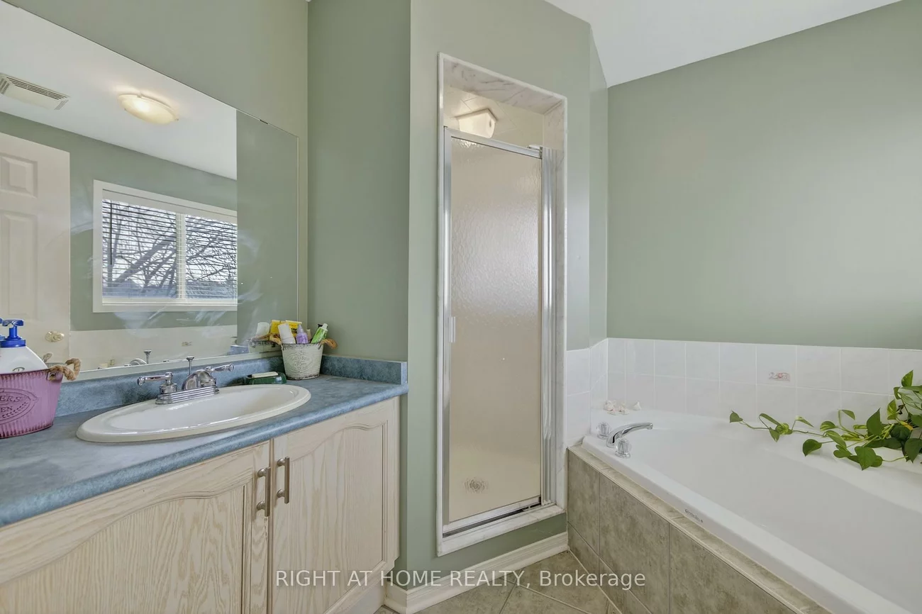 1338, Vincent, Alcona, Innisfil