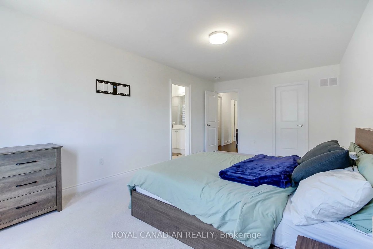 1404, Blackmore, Alcona, Innisfil