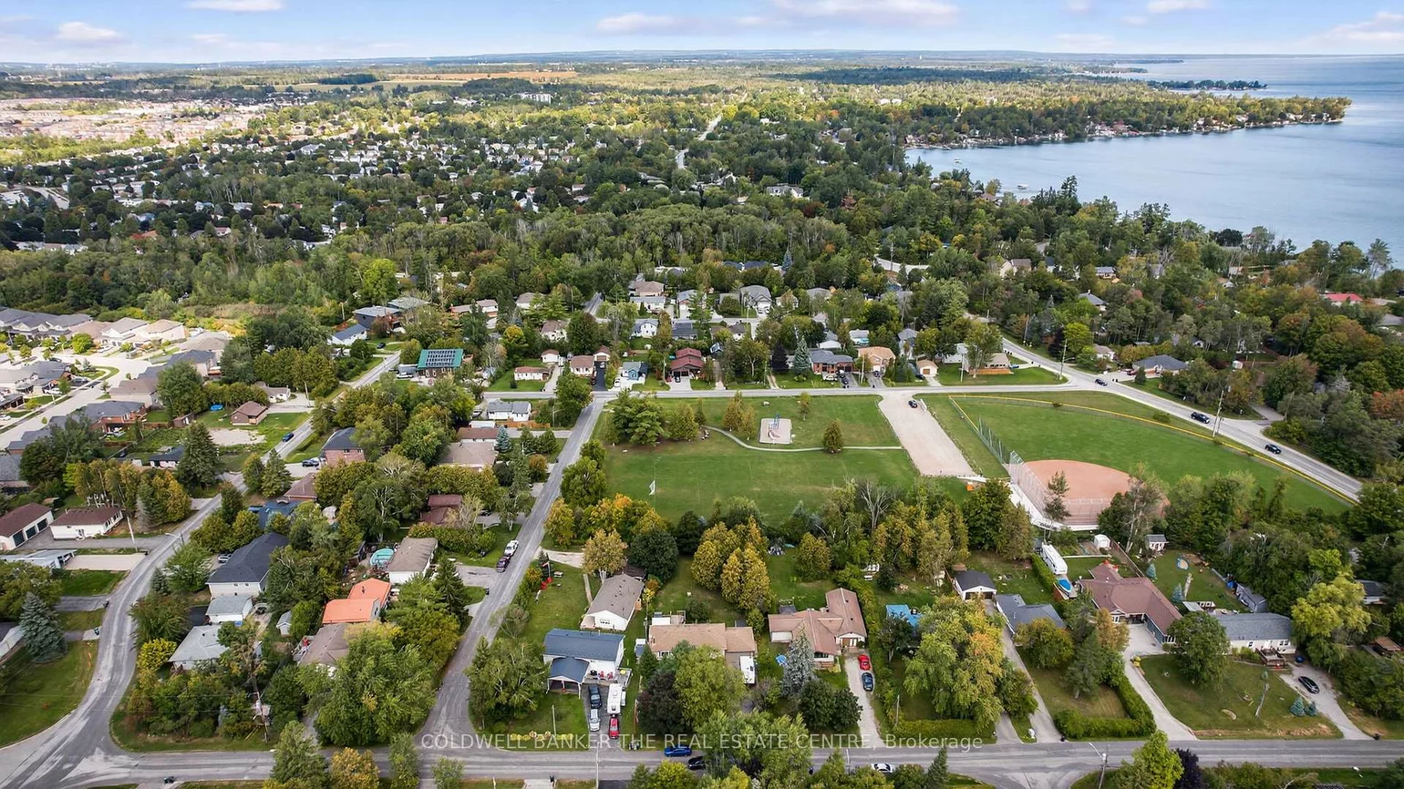 928, Blackwoods, Alcona, Innisfil