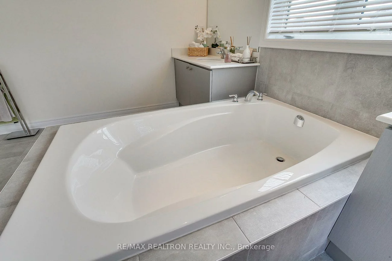 2236, Lozenby, Rural Innisfil, Innisfil