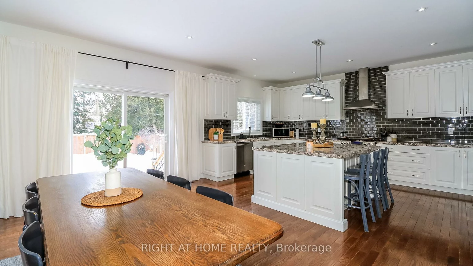 769, Freemont, Alcona, Innisfil