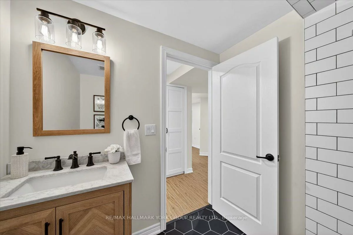 1063, Muriel, Alcona, Innisfil