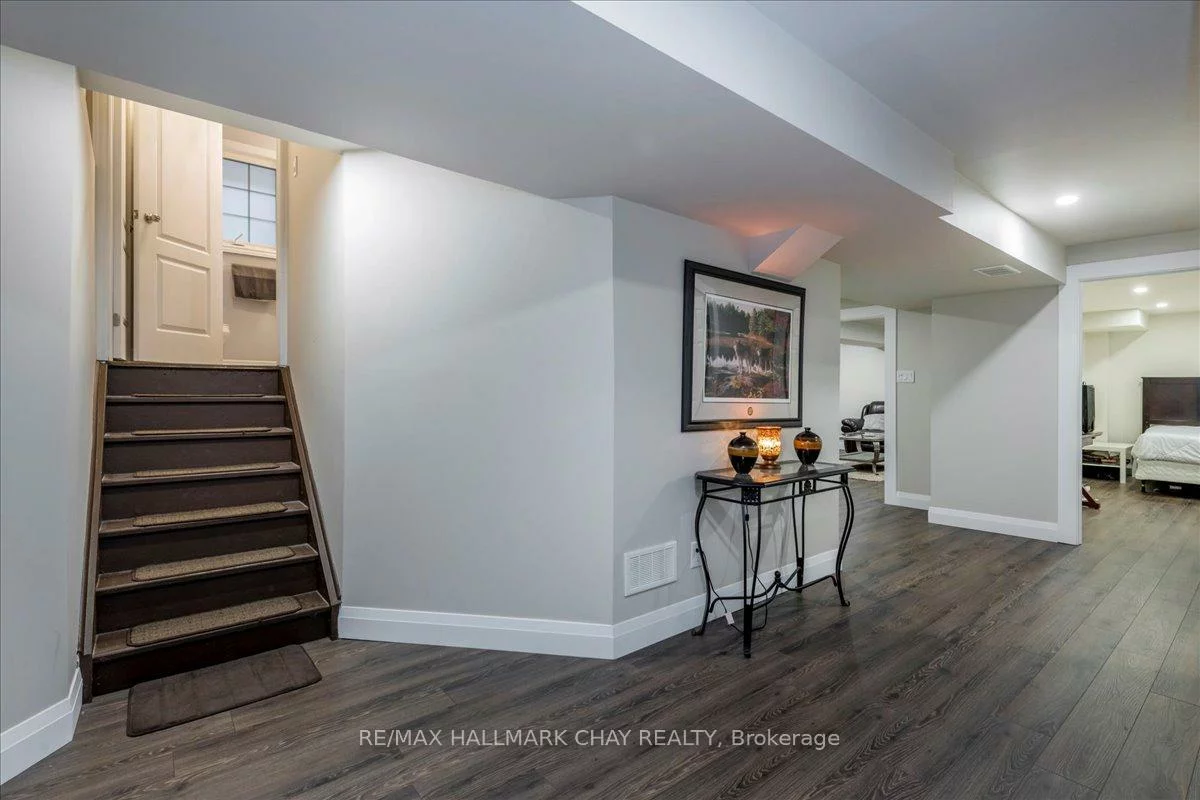 1300, Hunter, Alcona, Innisfil