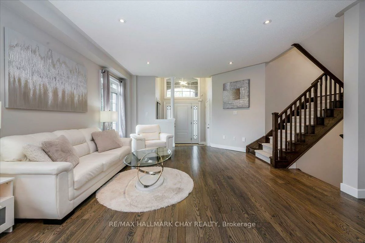 1300, Hunter, Alcona, Innisfil